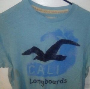 2 Hollister T-shirts size med